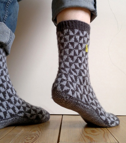pythago's socks mod 4